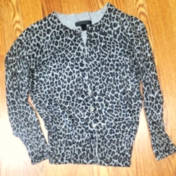 EXPRESS Cropped Leopard Print Sweater - Picture 2 of 3